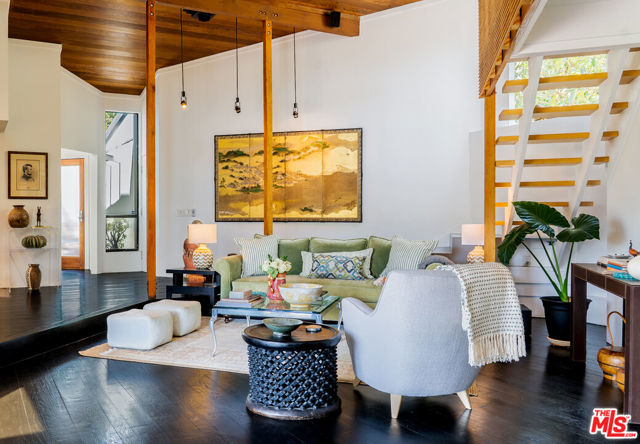 MLS #25603825 image #2