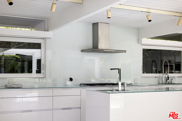 MLS #25604411 image #12