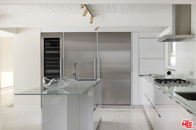 MLS #25604411 image #14