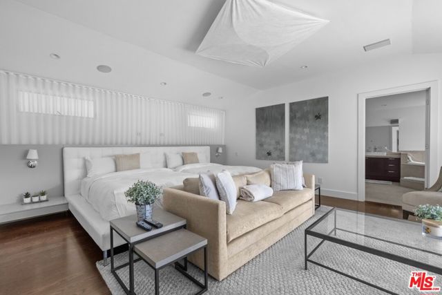 MLS #25604475 image #17