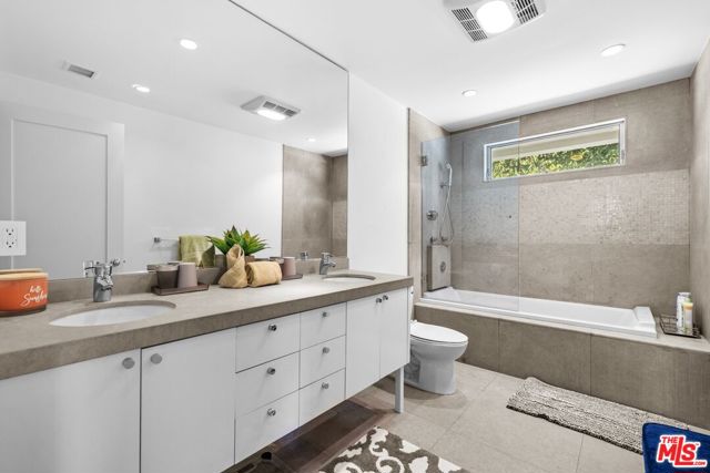 MLS #25604475 image #21