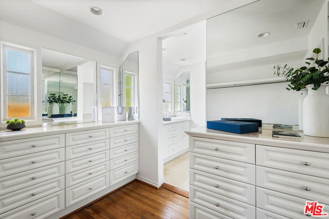 MLS #25604535 image #13