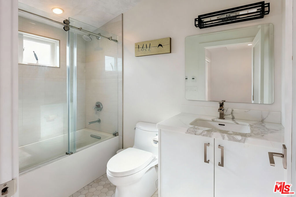 MLS #25605103 image #16