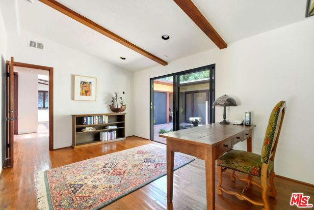 MLS #25605117 image #24