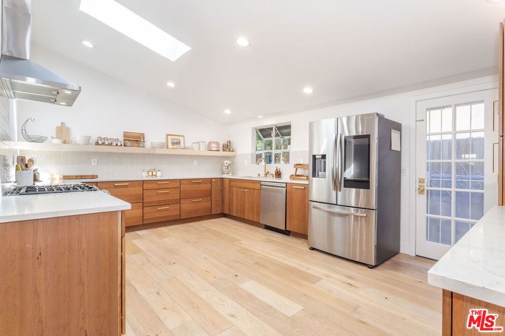 MLS #25605451 image #20