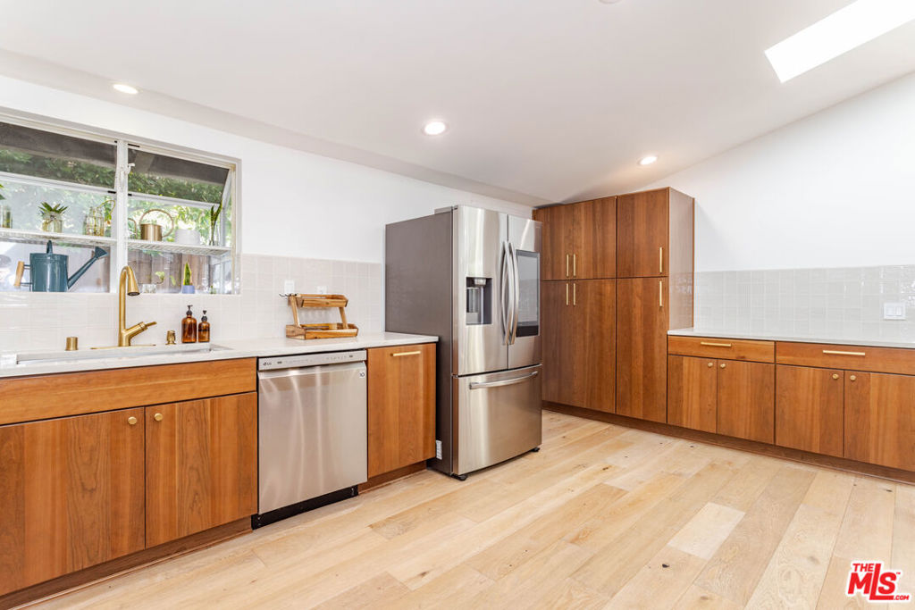 MLS #25605451 image #21