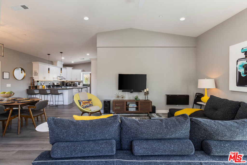 MLS #25605869 image #3