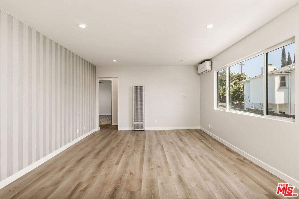 MLS #25605965 image #10