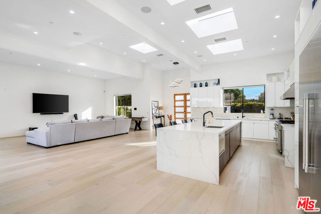 MLS #25606095 image #19