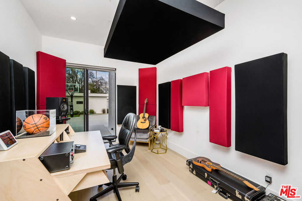 MLS #25606095 image #9