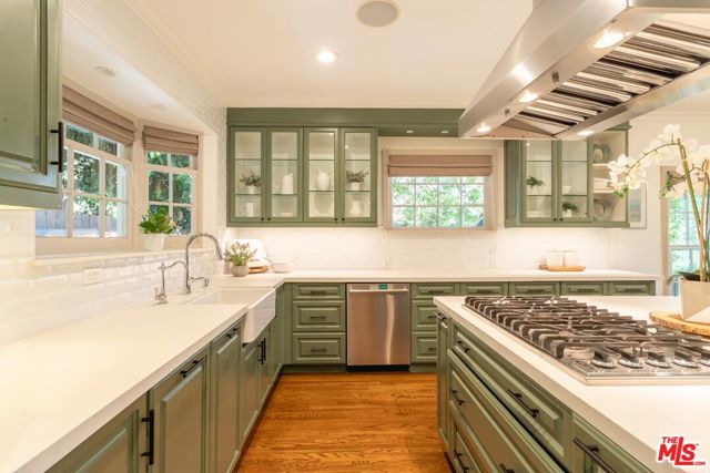 MLS #25607617 image #23