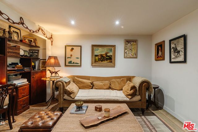 MLS #25607791 image #16