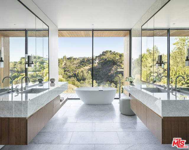 MLS #25608179 image #23