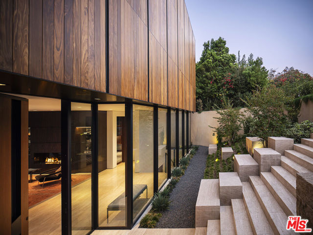 MLS #25608179 image #3