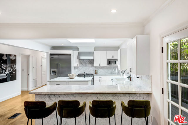 MLS #25608221 img 16