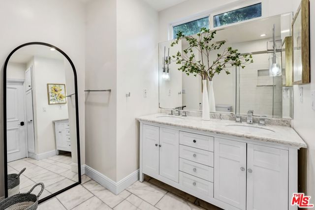 MLS #25608221 img 21