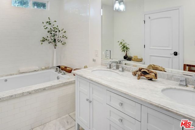 MLS #25608221 img 24