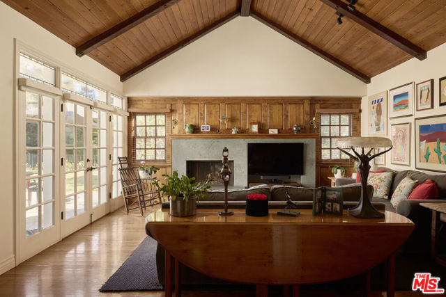 MLS #25608419 img 10