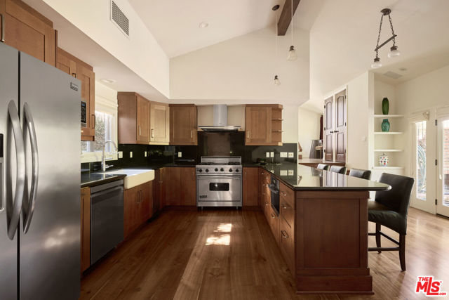 MLS #25608419 img 22