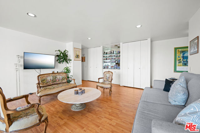 MLS #25608421 image #8