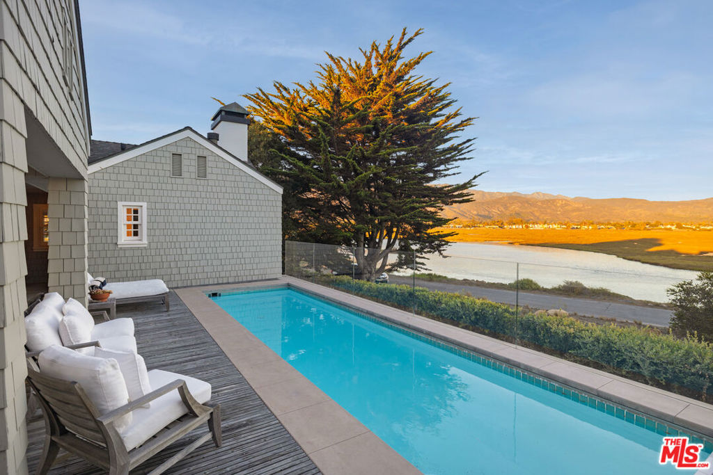 MLS #25608429 image #14