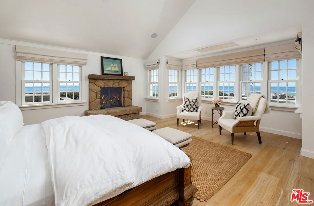 MLS #25608429 image #18