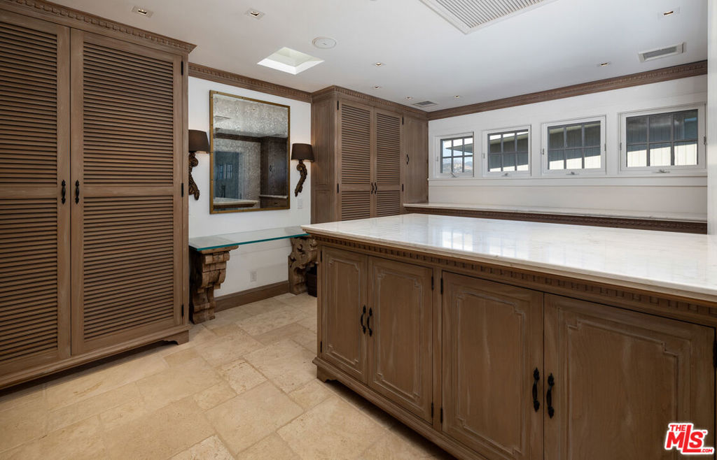 MLS #25608429 image #20