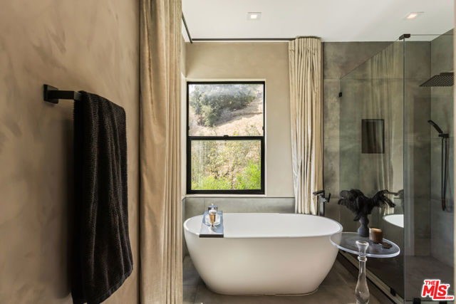 MLS #225004347 image #17