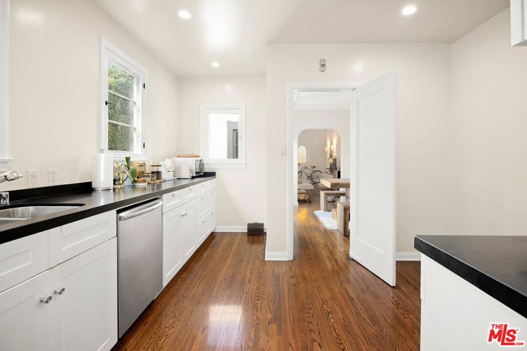 MLS #25608939 image #23