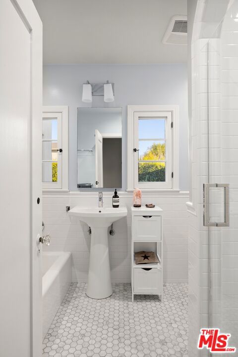 MLS #25608939 image #9