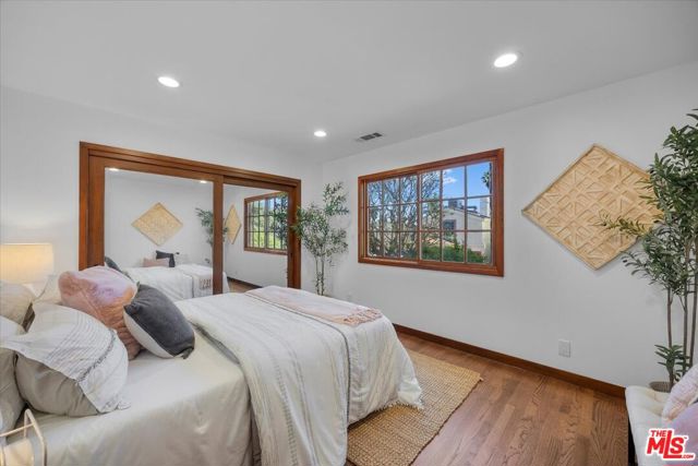 MLS #25609233 image #24