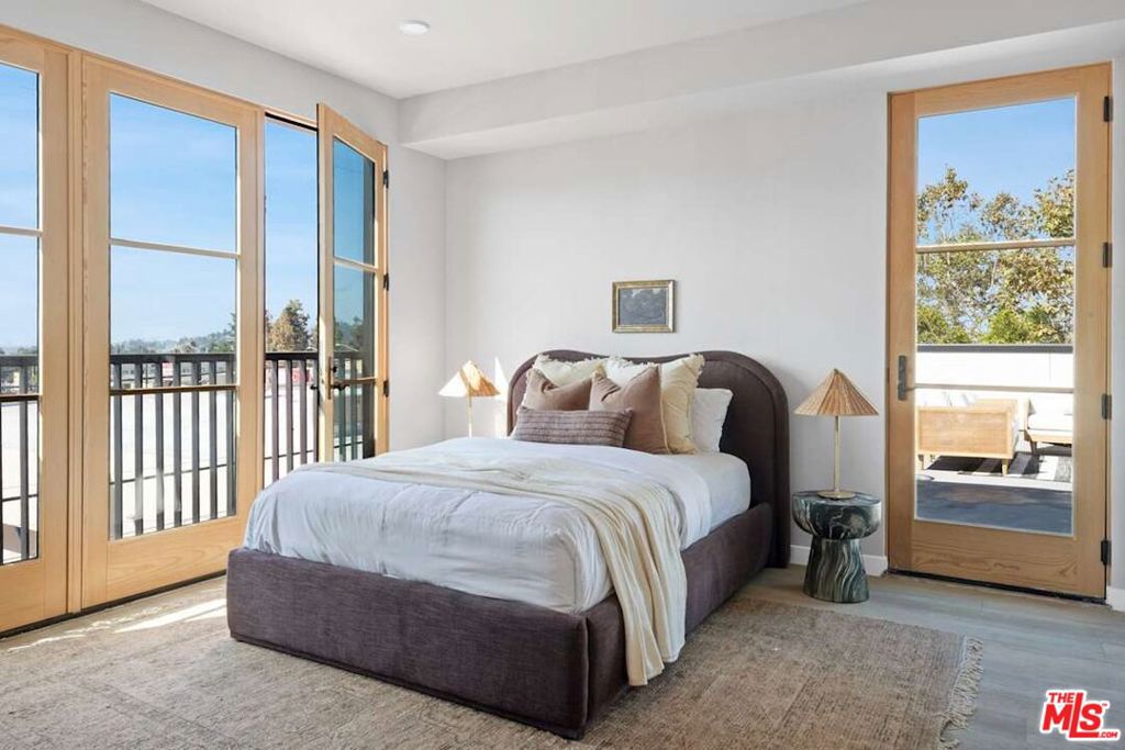 MLS #25609361 image #1