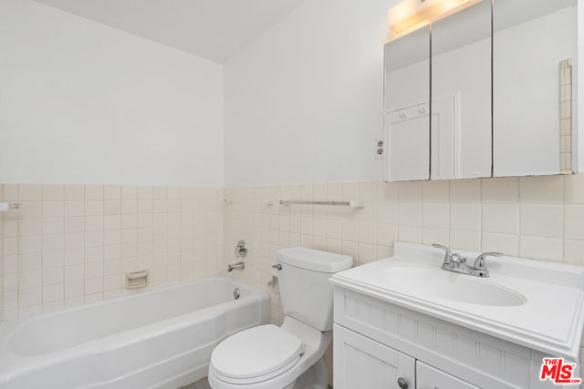 MLS #25609575 image #24