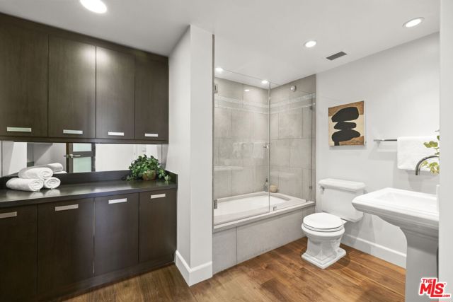 MLS #25609815 image #17