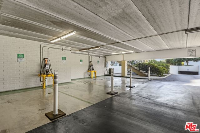 MLS #25609815 image #24