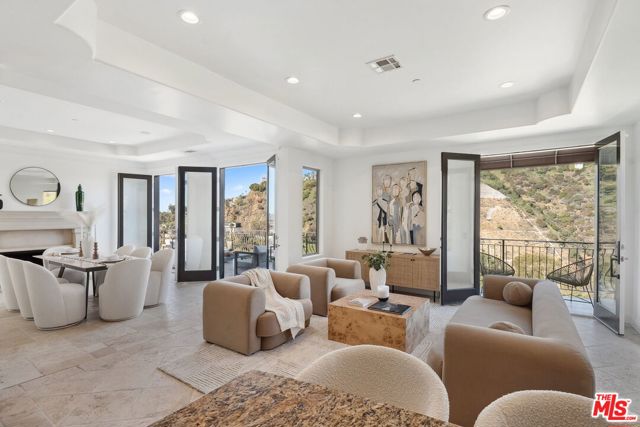 MLS #25609915 image #2