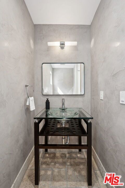 MLS #25609915 image #30