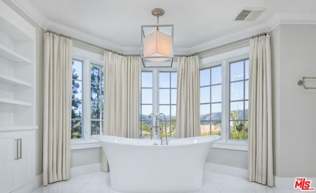 MLS #25609965 img 19