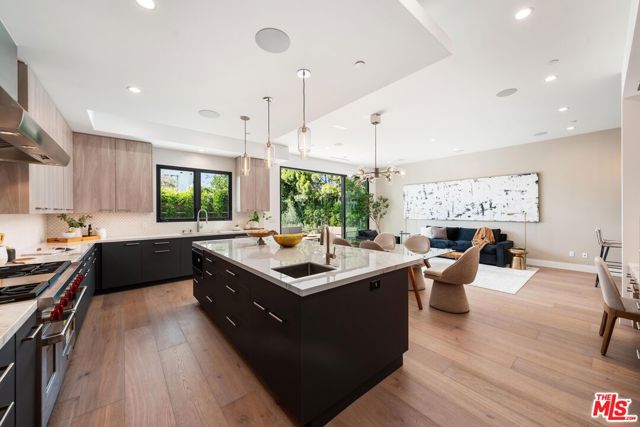 MLS #25610057 img 12