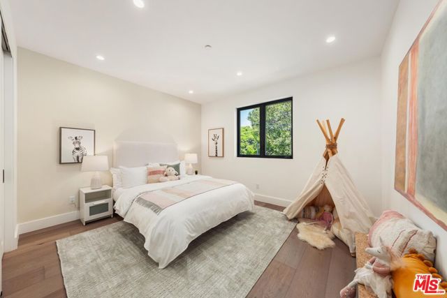 MLS #25610057 img 29