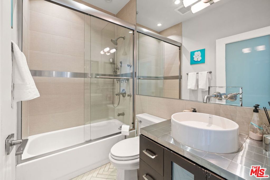 MLS #25610111 image #19