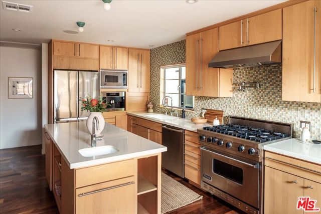 MLS #25593289 image #12