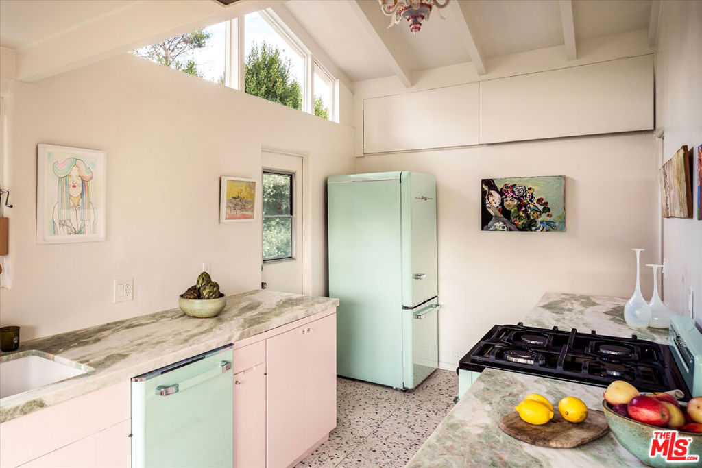 MLS #25610469 image #18