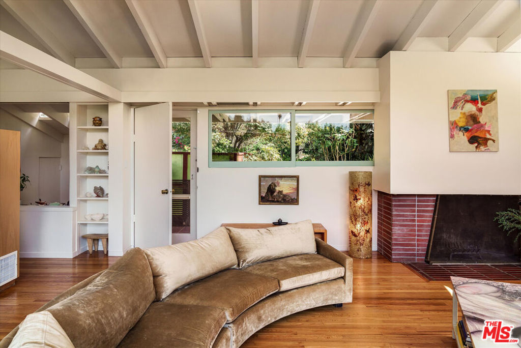 MLS #25610469 image #8