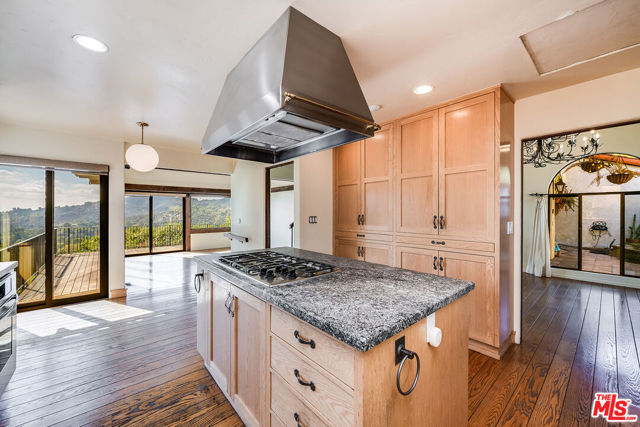 MLS #25610521 image #11