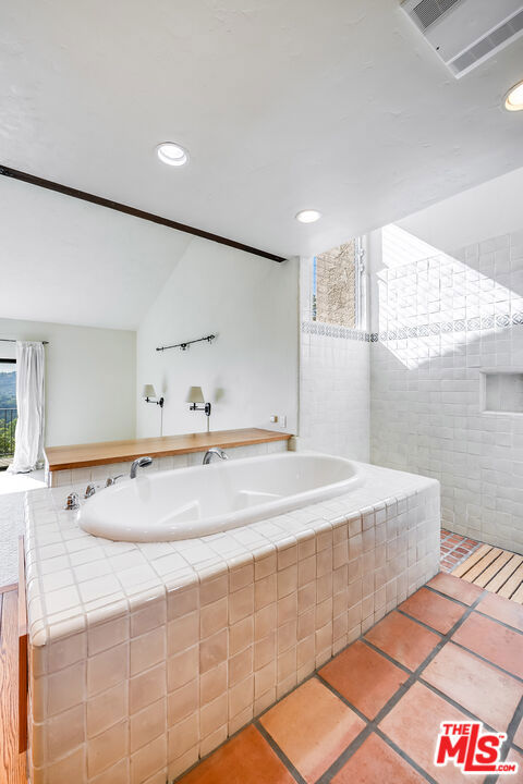 MLS #25610521 image #33