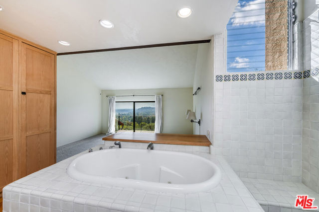 MLS #25610521 image #34