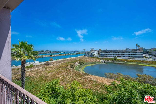 MLS #25610865 image #0