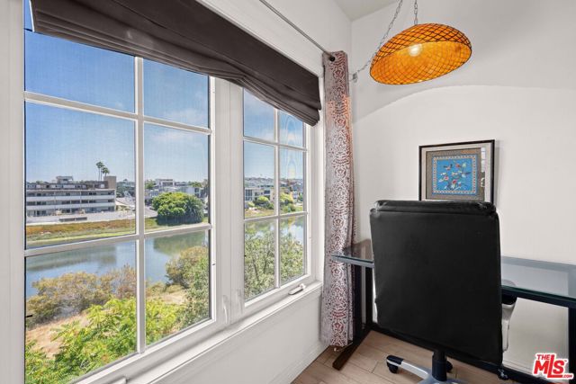 MLS #25610865 image #18