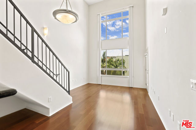 MLS #25610887 image #1